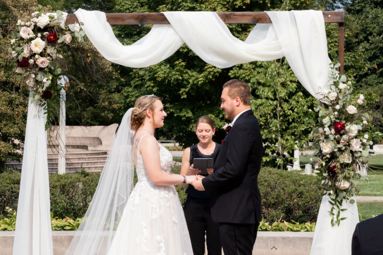 how to become a wedding officiant near me